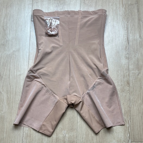 NEW! HONEYLOVE SuperPower Shorts, SIZE LARGE SAND 1003 - Picture 6 of 8